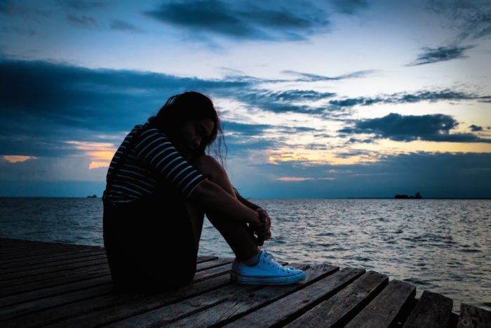 Allarme depressione: le donne soffrono più degli uomini