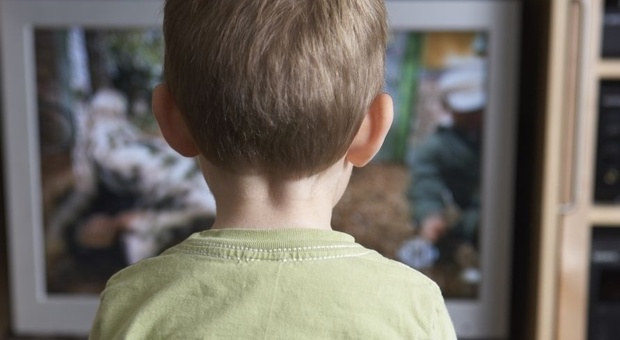 Tv come babysitter, la psicologa: «I genitori spieghino le storie dei cartoni»